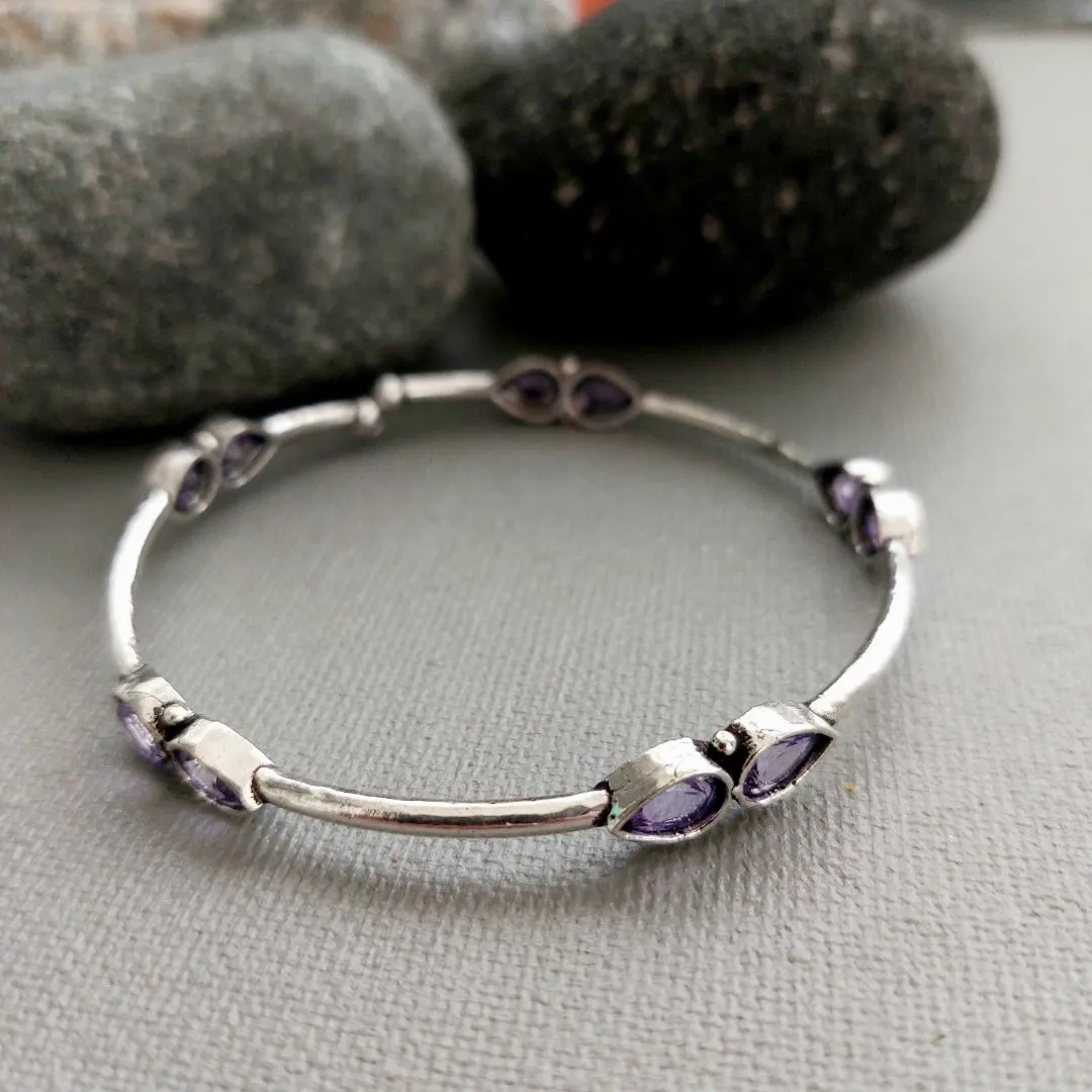 Adjustable Bracelet: Lavender Silver Toned Bracelet