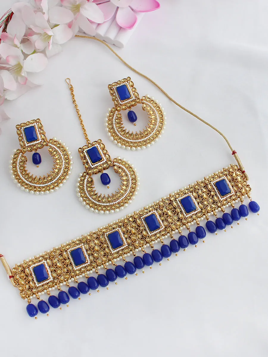 Avneet Necklace Set