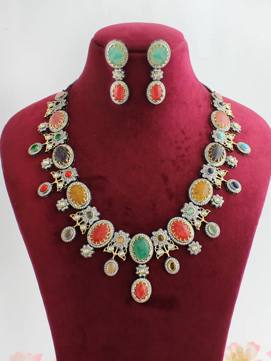 Begum Necklace Set