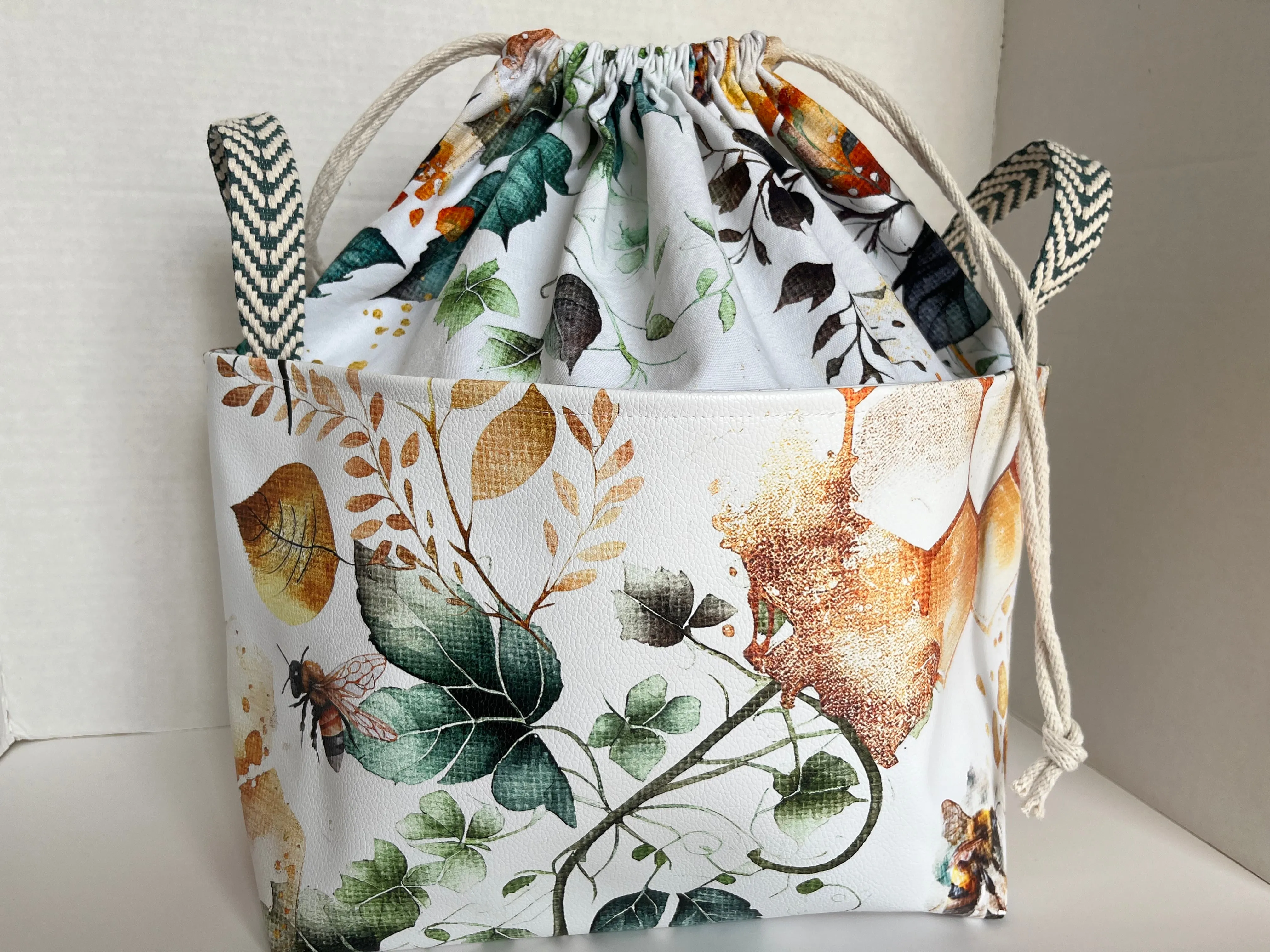 Large Print Honey Bees and Flowers Vinyl Storage Bucket, Project Bag