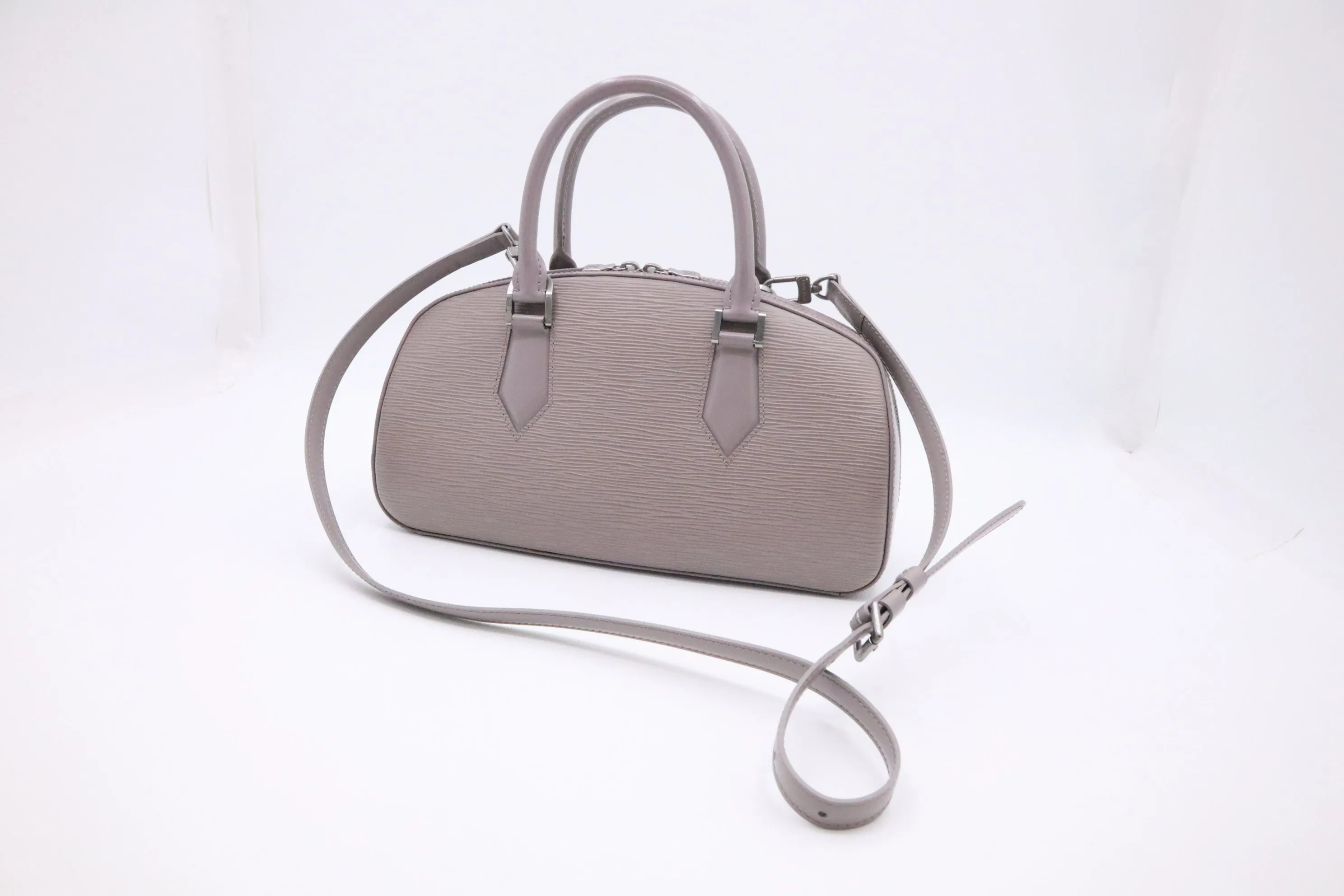 Louis Vuitton Jasmine in Lilac Epi Leather