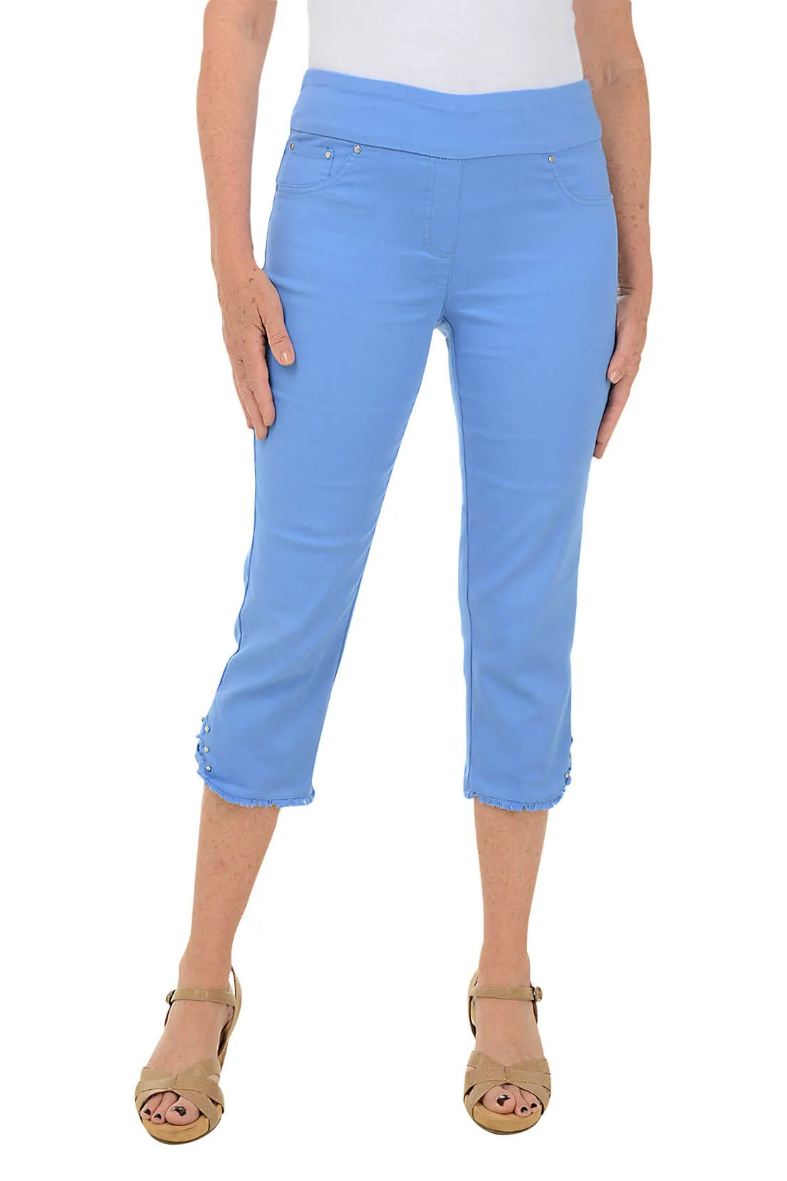 Petite Bali Blue Frayed Hem Denim Capri Pant