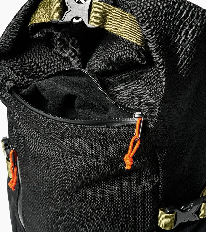 ROARK Passenger 27L Backpack - Black 2